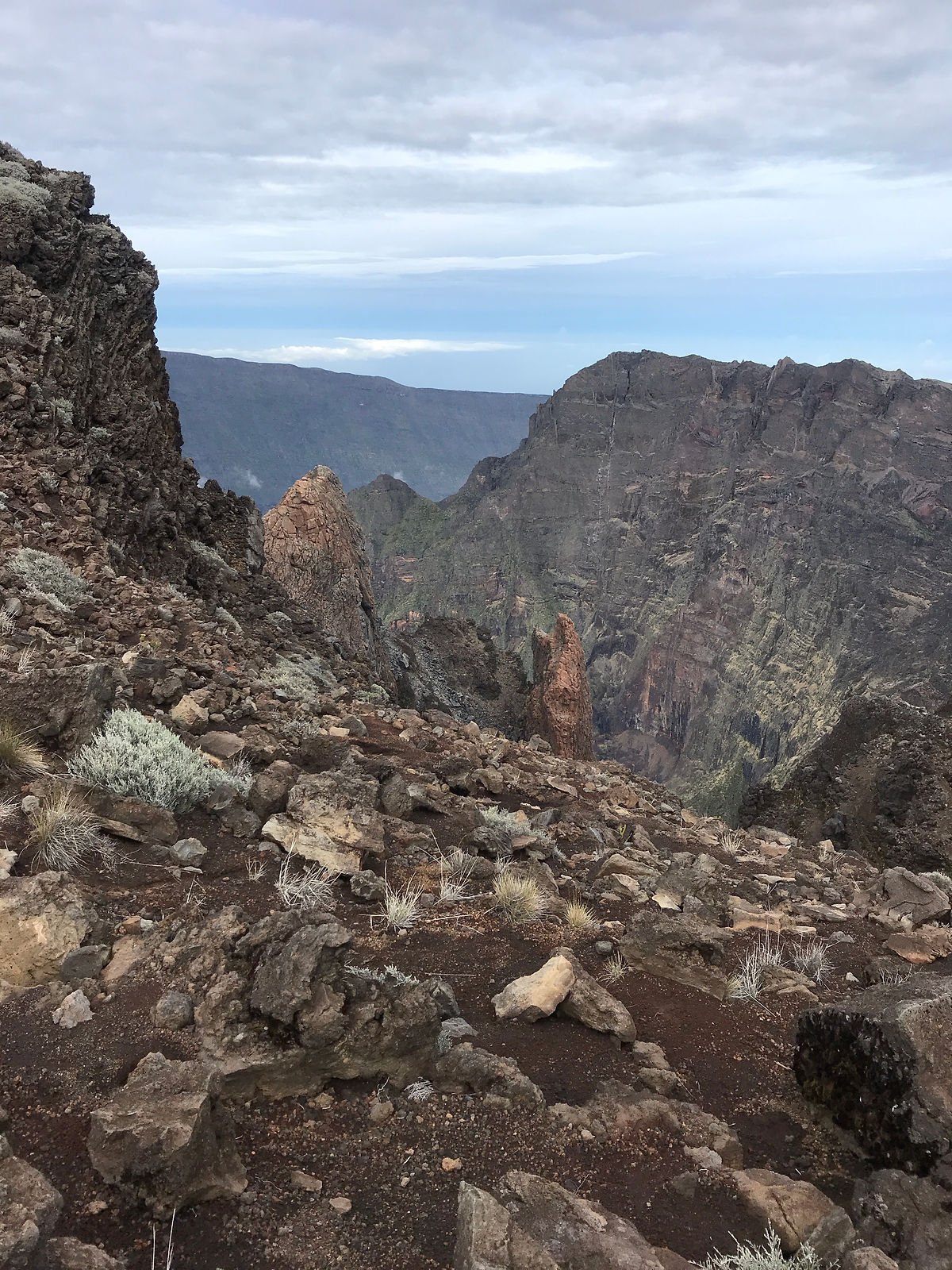 Randonnée Piton des Neiges: Le cratère