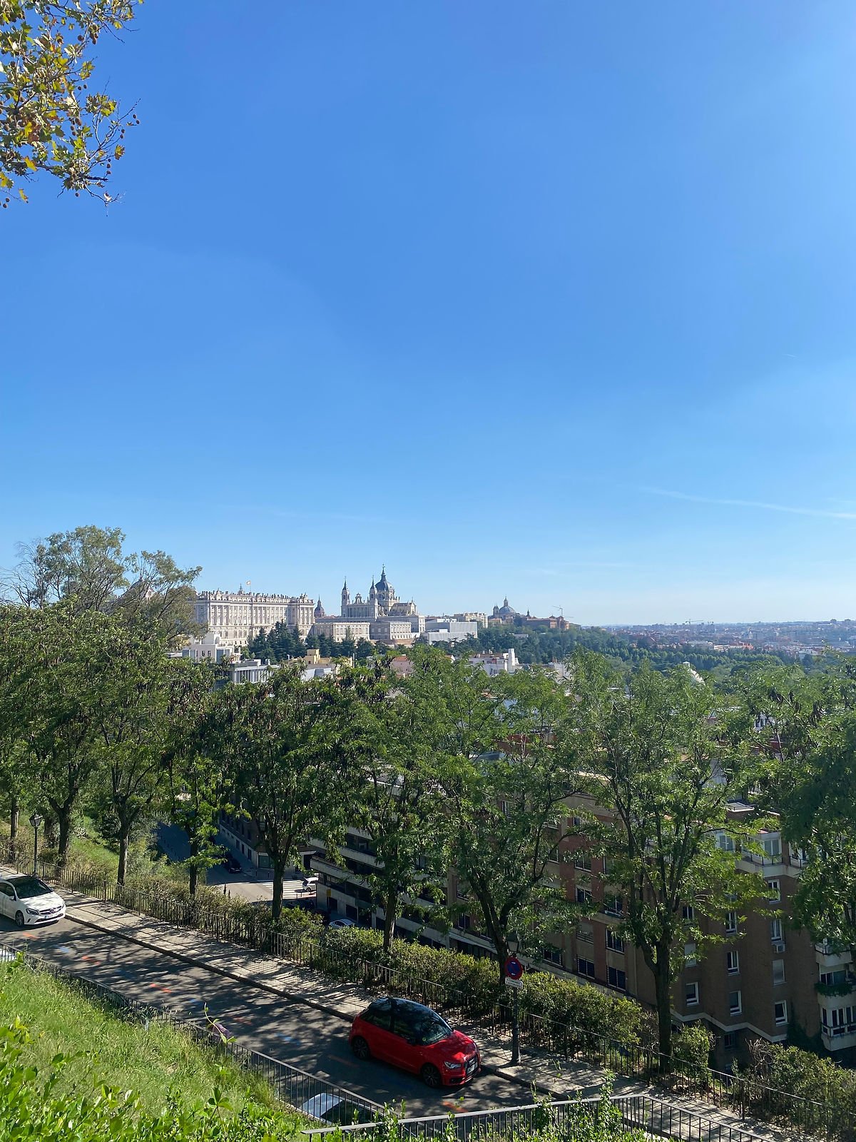 Visiter Madrid:  Vue sur le Palais Royal depuis le Temple Debod