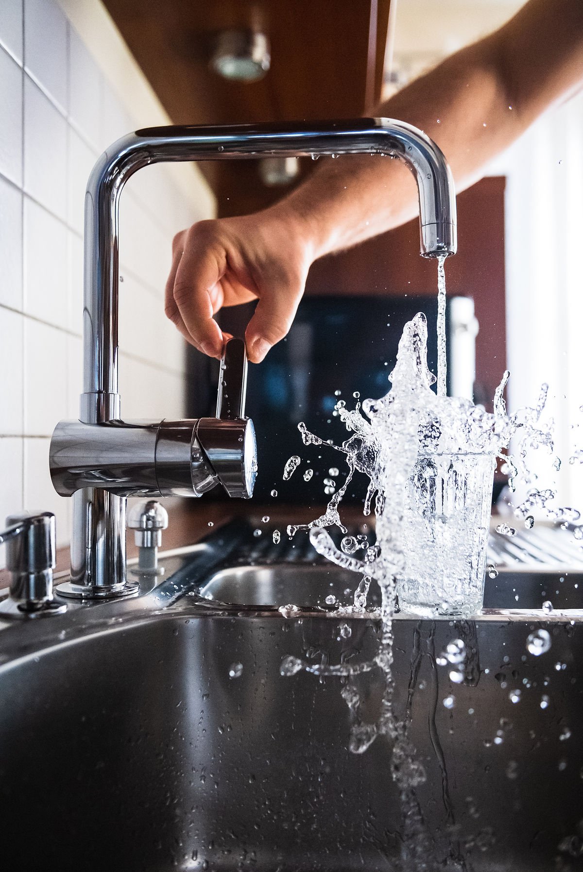Comment filtrer l'eau du robinet?